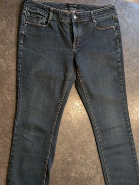 Dark Wash Straight Leg Jean